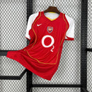 Camiseta Arsenal Henry Retrô I 04/05 Jogador Nike Masculina - Vermelha